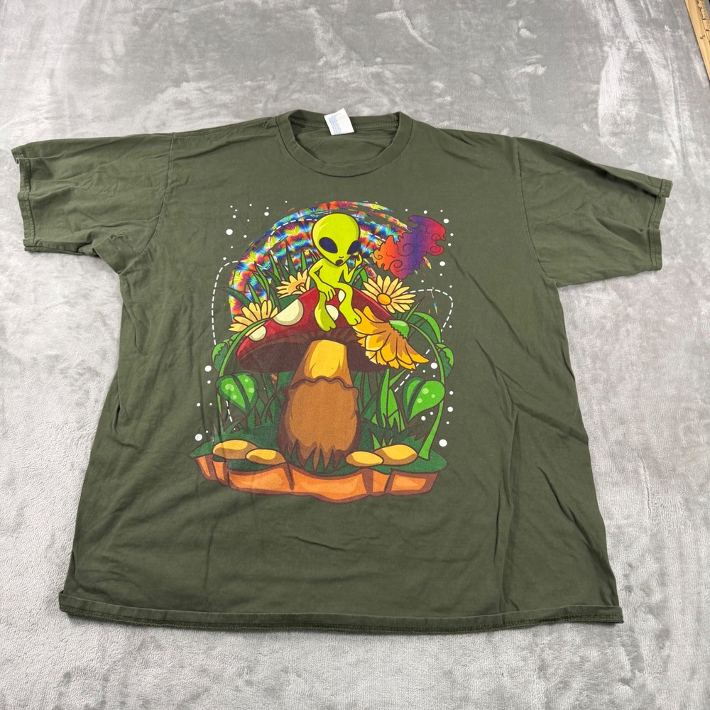 Port & Company Mens XL Alien Mushroom Graphic T-Shirt Olive Green Psychedelic